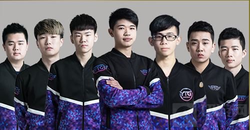 现出非凡的 现出非凡的